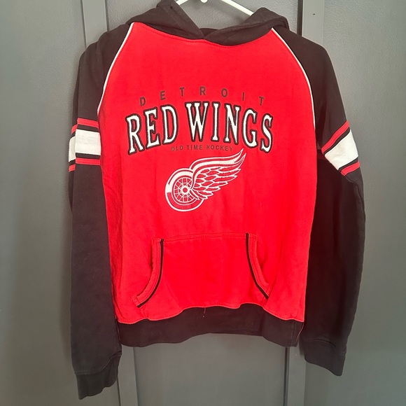 Detroit Red Wings Women's Red and Black Hoodie - size small, fits more XS - Picture 1 of 5